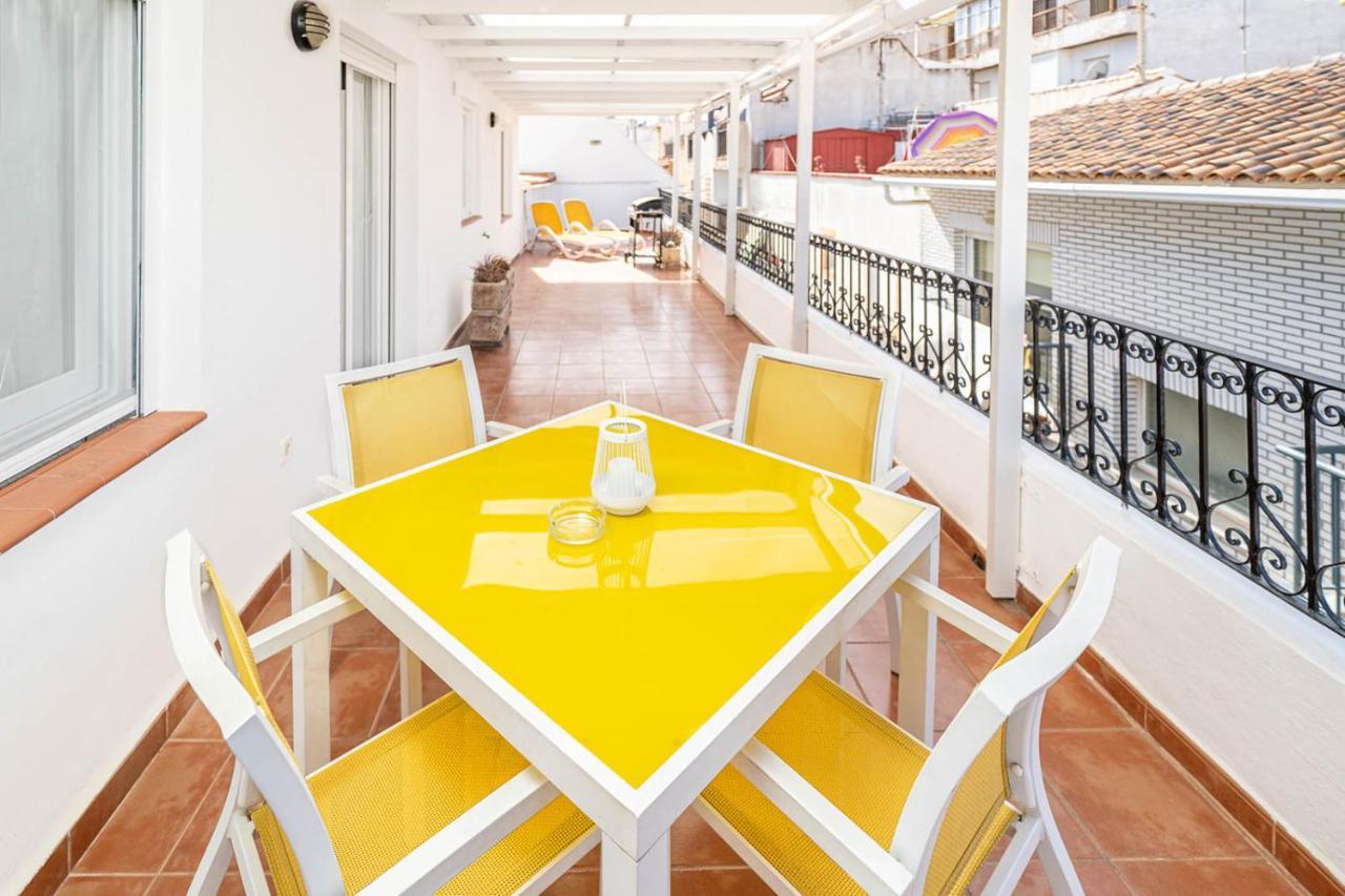 Atico La Barca By Paradise Gold Rentals Бенидорм Екстериор снимка